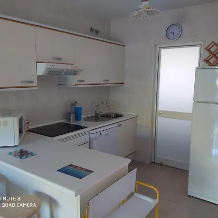 Edificio Santana Ii * Isola Cristina